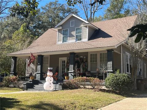 Photo of 122 Glenwood Street, Mobile, AL 36606 (MLS # 7696274)