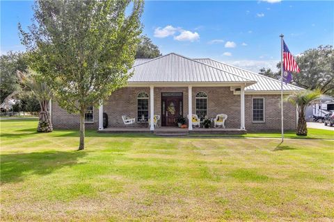 Photo of 19170 County Road 8 Road, Gulf Shores, AL 36542 (MLS # 7660850) Photo of 19170 County Road 8 Road, Gulf Shores, AL 36542 (MLS # 7660850)