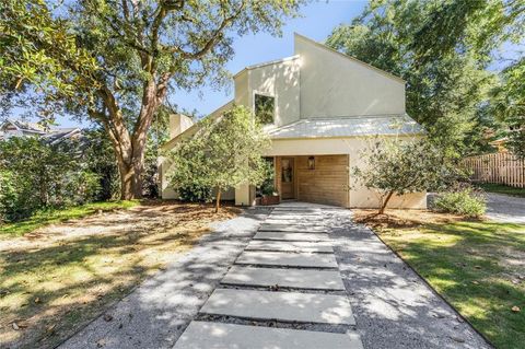 Photo of 213 Lakewood Drive W, Mobile, AL 36608 (MLS # 7670589) Photo of 213 Lakewood Drive W, Mobile, AL 36608 (MLS # 7670589)