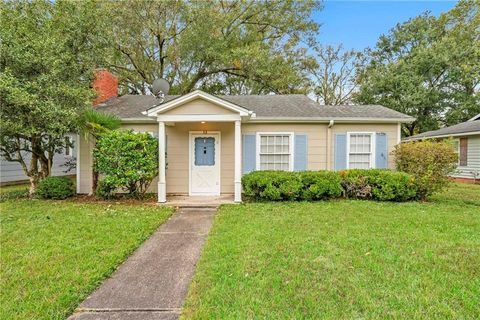 Photo of 32 Sherwood Drive, Mobile, AL 36606 (MLS # 7686329)