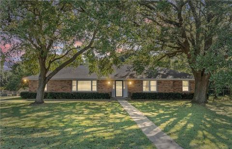 Photo of 2500 Snow Road N, Semmes, AL 36575 (MLS # 7660532) Photo of 2500 Snow Road N, Semmes, AL 36575 (MLS # 7660532)