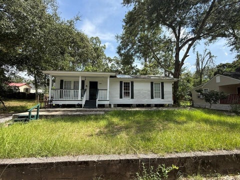 Photo of 2055 Gimon Circle N, Mobile, AL 36605 (MLS # 7841104)