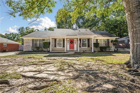Photo of 9425 Yorktowne Way, Mobile, AL 36695 (MLS # 7678392)
