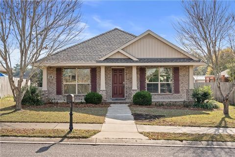 Photo of 319 Bloomsbury Avenue, Fairhope, AL 36532 (MLS # 7693680)