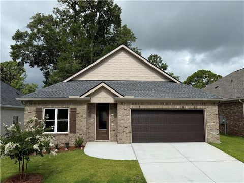 Photo of 2306 Snowden Place W, Mobile, AL 36609 (MLS # 7622192)