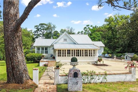 Photo of 115 North Avenue, Fairhope, AL 36532 (MLS # 7766154)