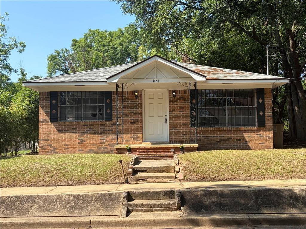 1454 Delusser Street - Photo 2