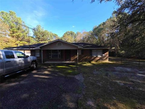 Photo of 2712 Shelton Beach Road, Mobile, AL 36618 (MLS # 7697829)