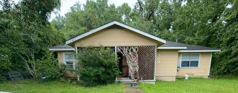 Photo of 1512 Canal Road, Mobile, AL 36605 (MLS # 7678086)