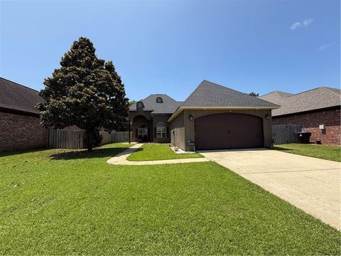 Photo of 3246 Essex Place Drive, Mobile, AL 36695 (MLS # 7760229)