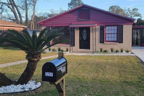 Photo of 2257 Roberta Drive, Mobile, AL 36617 (MLS # 7765960)