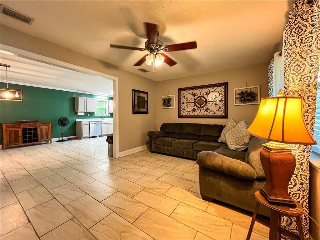 1031 Martha Alleyn Drive - Photo 2