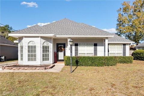 Photo of 230 Portside Circle W, Mobile, AL 36695 (MLS # 7693125)