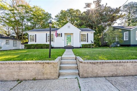 Photo of 255 Pinehill Drive, Mobile, AL 36606 (MLS # 7730056)