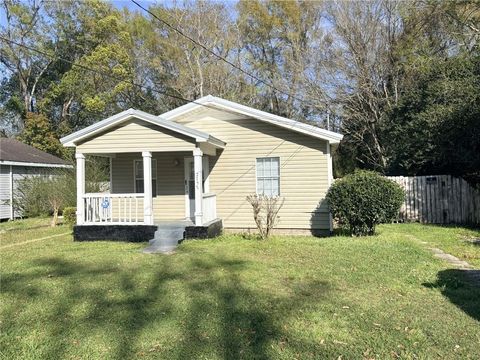Photo of 2757 N Thompson Drive, Mobile, AL 36606 (MLS # 7738675)