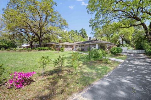 Photo of 1054 Matterhorn Street, Mobile, AL 36608 (MLS # 7741574)