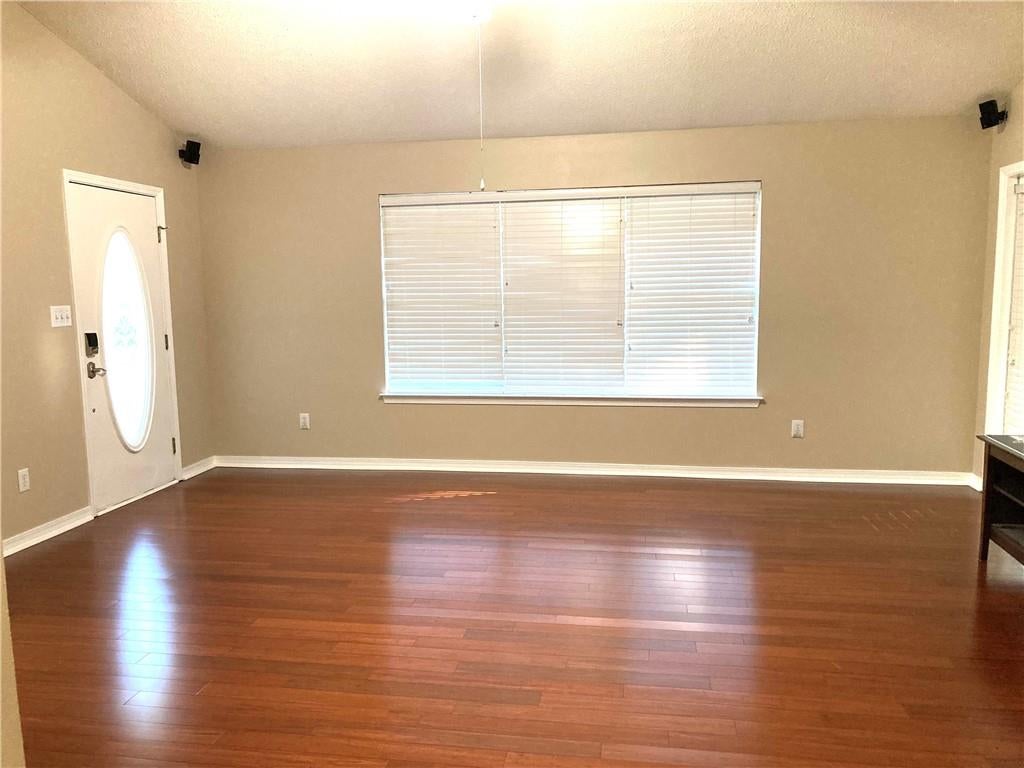 860 Magnolia Village Drive W - Photo 3
