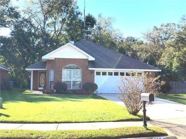 860 Magnolia Village Drive W