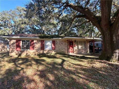 Photo of 689 Tarawa Drive, Mobile, AL 36609 (MLS # 7674860)