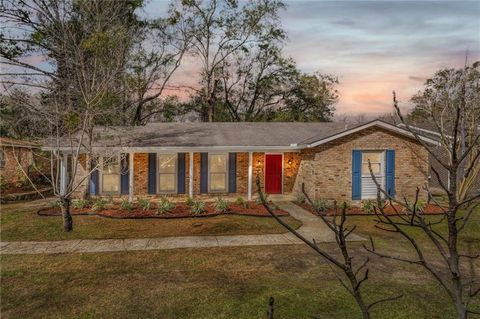 Photo of 510 Woodlore Drive, Chickasaw, AL 36611 (MLS # 7711678)