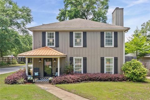 Photo of 1116 Linlen Avenue, Mobile, AL 36609 (MLS # 7774315)