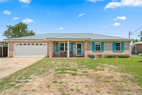 Photo of 502 W Ariel Avenue, Foley, AL 36535 (MLS # 7759004)