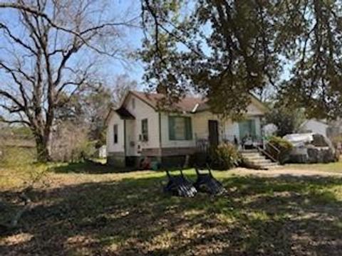 Photo of 2024 W Mott Drive, Mobile, AL 36617 (MLS # 7735071)