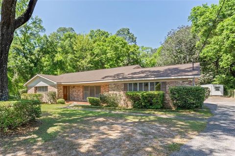Photo of 4110 Lake Circle N, Mobile, AL 36693 (MLS # 7751686)