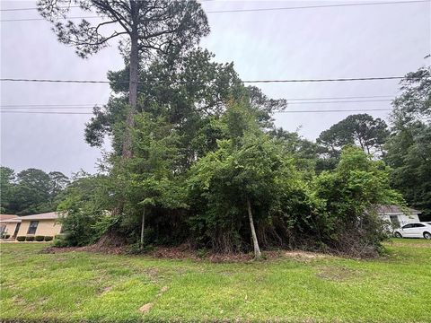 Photo of 1110 Stewart Road, Mobile, AL 36605 (MLS # 7766002)