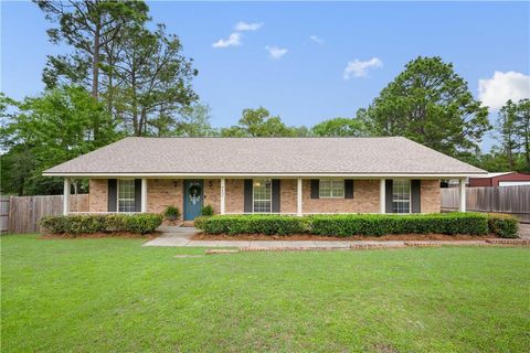 Photo of 8406 Champlain Circle, Mobile, AL 36695 (MLS # 7761254)