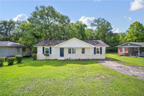 Photo of 911 Stuart Drive W, Mobile, AL 36605 (MLS # 7604754)