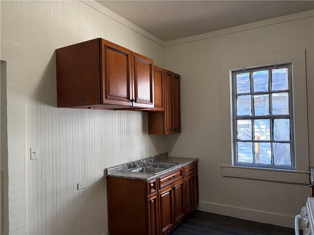 1352 St Medar Street - Photo 4