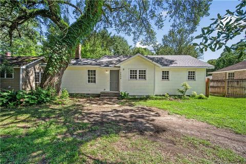 Photo of 2658 Emogene Street, Mobile, AL 36606 (MLS # 7774110)