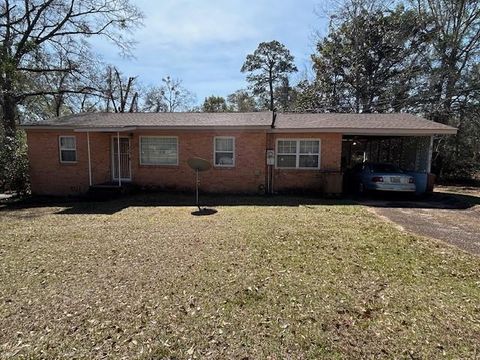Photo of 5755 Colonial Lane N, Mobile, AL 36618 (MLS # 7727214)