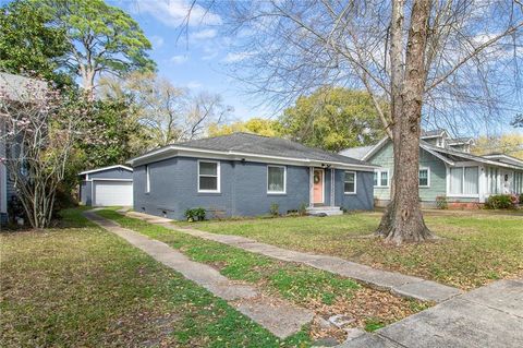 Photo of 1956 Myrtle Avenue, Mobile, AL 36606 (MLS # 7730901)