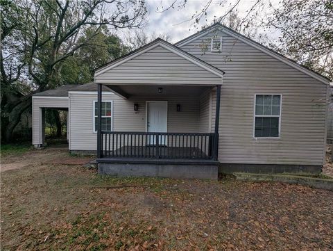 Photo of 1411 Brooke Avenue, Mobile, AL 36605 (MLS # 7702475)