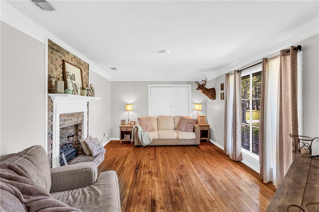 Fairhope, Alabama 36532, United States, 4 Bedrooms Bedrooms, ,3 BathroomsBathrooms,Residential,Pending,69807