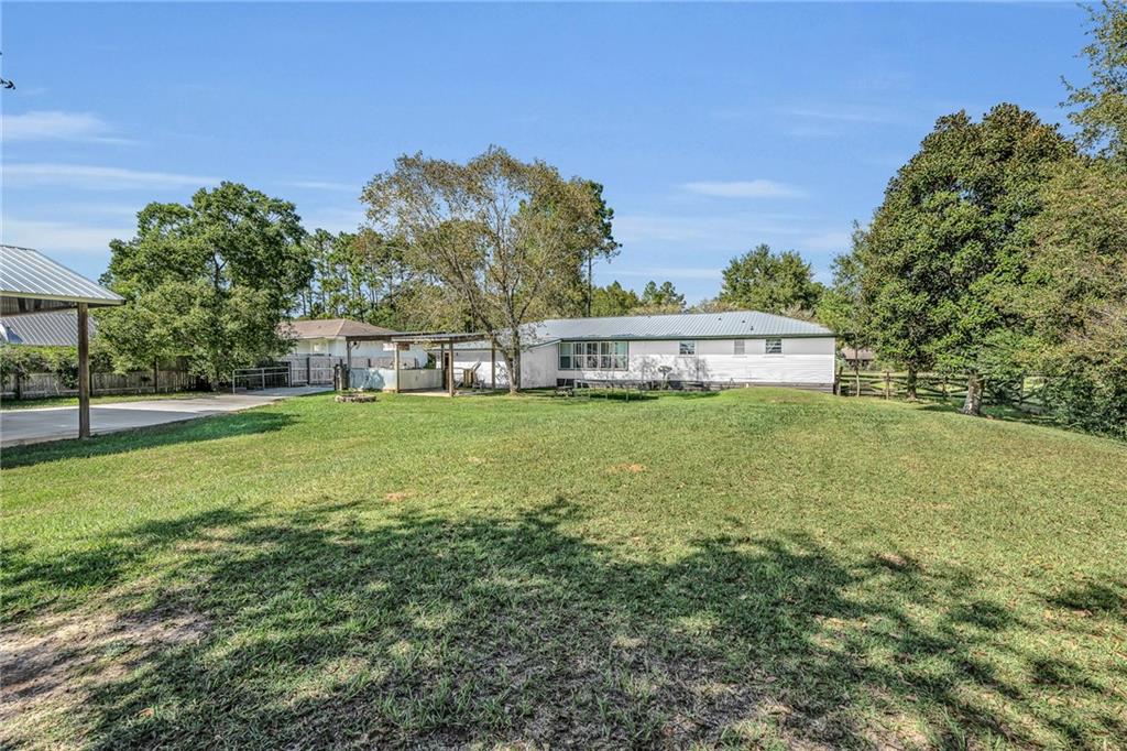 Fairhope, Alabama 36532, United States, 4 Bedrooms Bedrooms, ,3 BathroomsBathrooms,Residential,Pending,69807