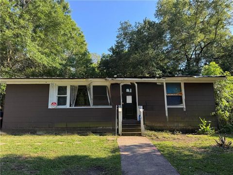 Photo of 2507 Pineway Drive S, Mobile, AL 36605 (MLS # 7770889)