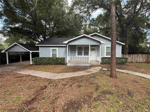 Photo of 3080 Pinetucky Road N, Mobile, AL 36618 (MLS # 7646487)