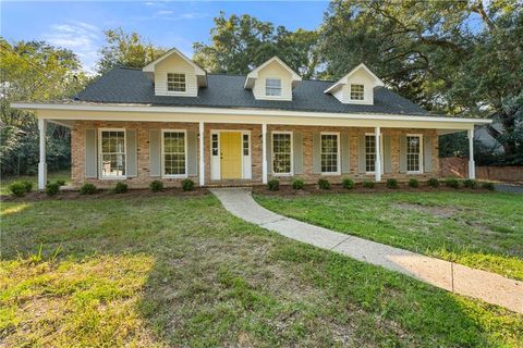 Photo of 728 Spring Station Road, Mobile, AL 36609 (MLS # 7650033)