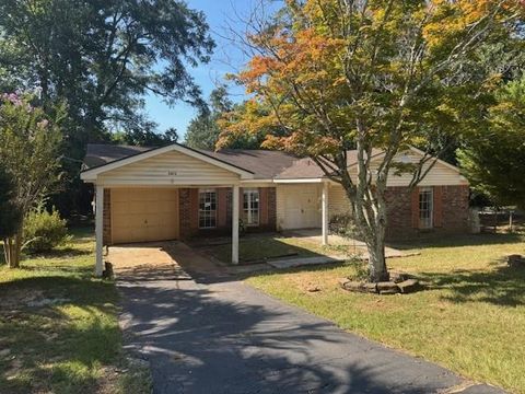 Photo of 5621 Vista Bonita Drive S, Mobile, AL 36609 (MLS # 7663122)