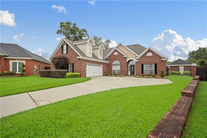 Photo 1 of 35 — 2277 Chapel Hill Drive, Mobile, AL 36695