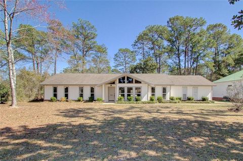 Photo of 3921 St Andrews Drive, Mobile, AL 36693 (MLS # 7708874)