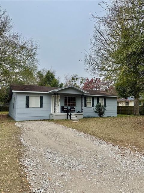 Photo of 305 11th Avenue, Chickasaw, AL 36611 (MLS # 7708831)