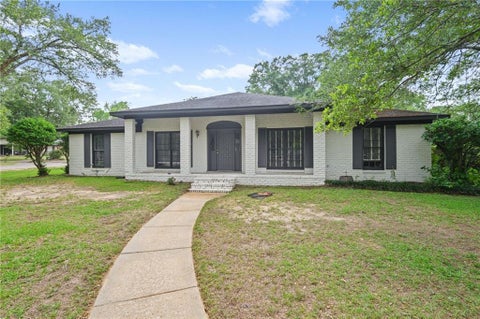 Photo of 424 Hounds Run W, Mobile, AL 36608 (MLS # 7786160)