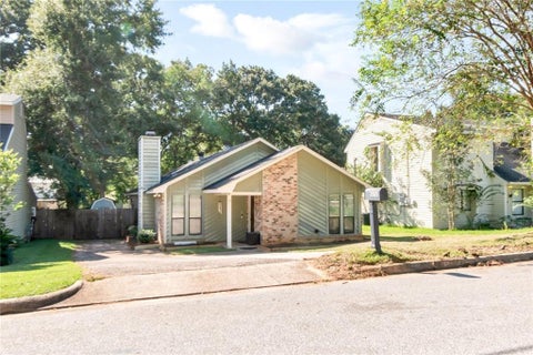 Photo of 1052 Mccay Avenue, Mobile, AL 36609 (MLS # 7840899)