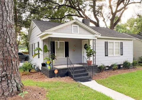 Photo of 216 Pinehill Drive, Mobile, AL 36606 (MLS # 7592812)