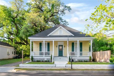 Photo of 1111 Texas Street, Mobile, AL 36604 (MLS # 7562136)
