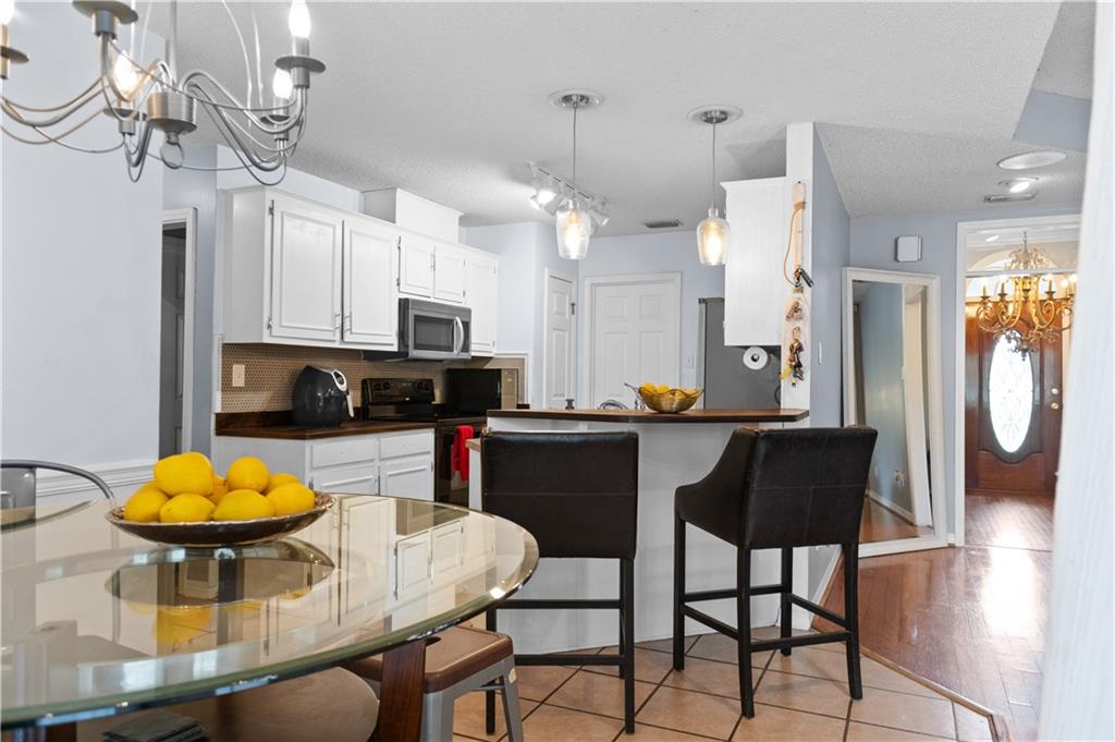 Mobile, Alabama 36693, United States, 4 Bedrooms Bedrooms, ,3 BathroomsBathrooms,Residential,Active,31459